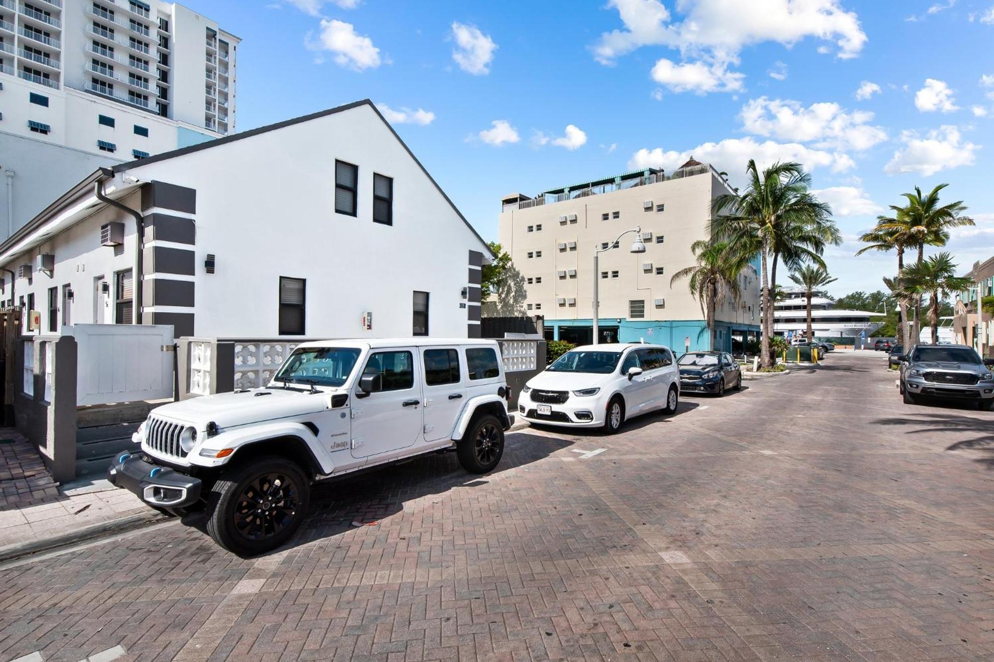 Boutique Loft Unit 2 Hollywood